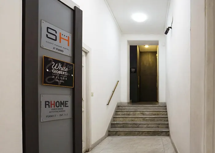 Rhome 4*
